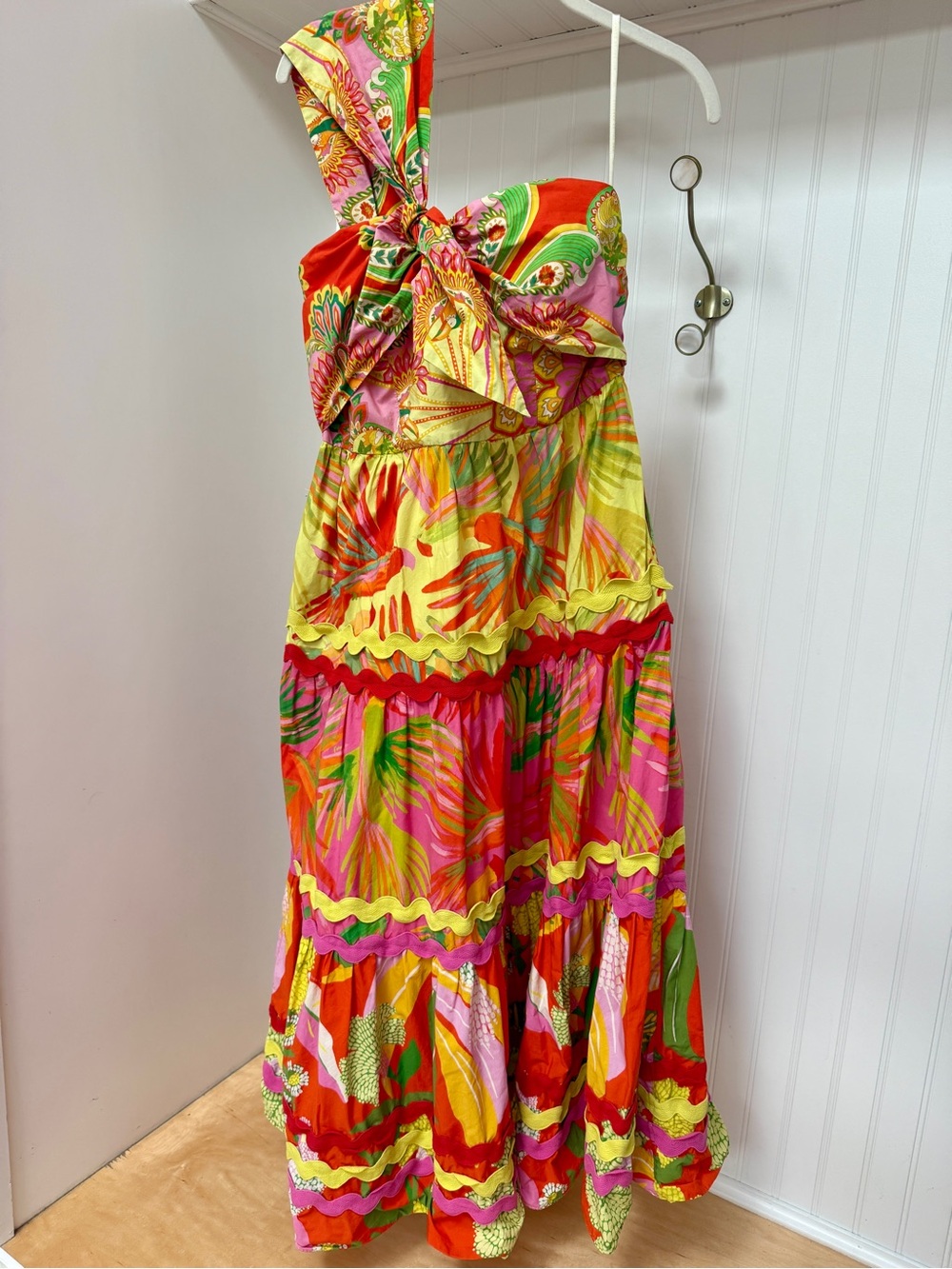 Farm Rio One-Shoulder Tiered Dress size Medium Like New
